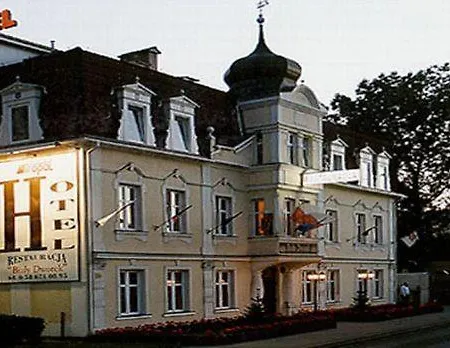 Dworek Mitro Rum i privatbostad