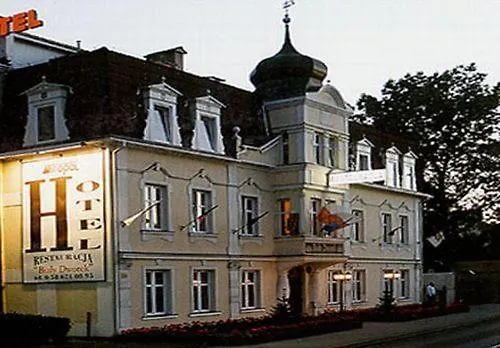 Dworek Mitro Habitación en casa particular